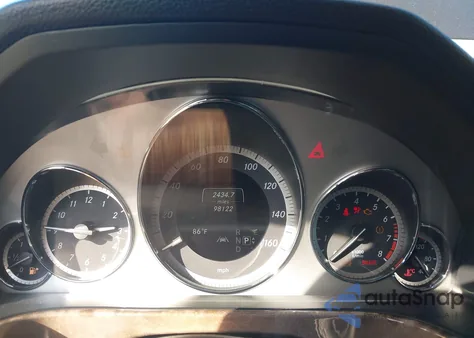 2013 Mercedes-Benz E 350 из США, поврежденный, VIN WDDHF5KB0DA668254